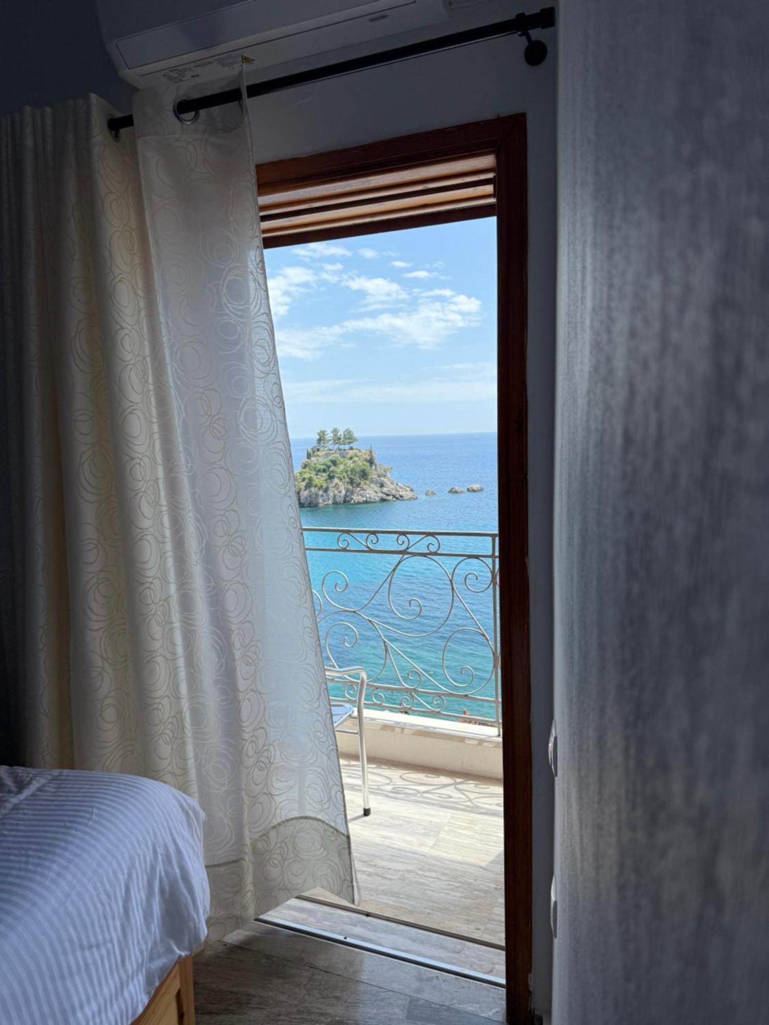 Sunrise House Hotel ปาร์กา ภายนอก รูปภาพ